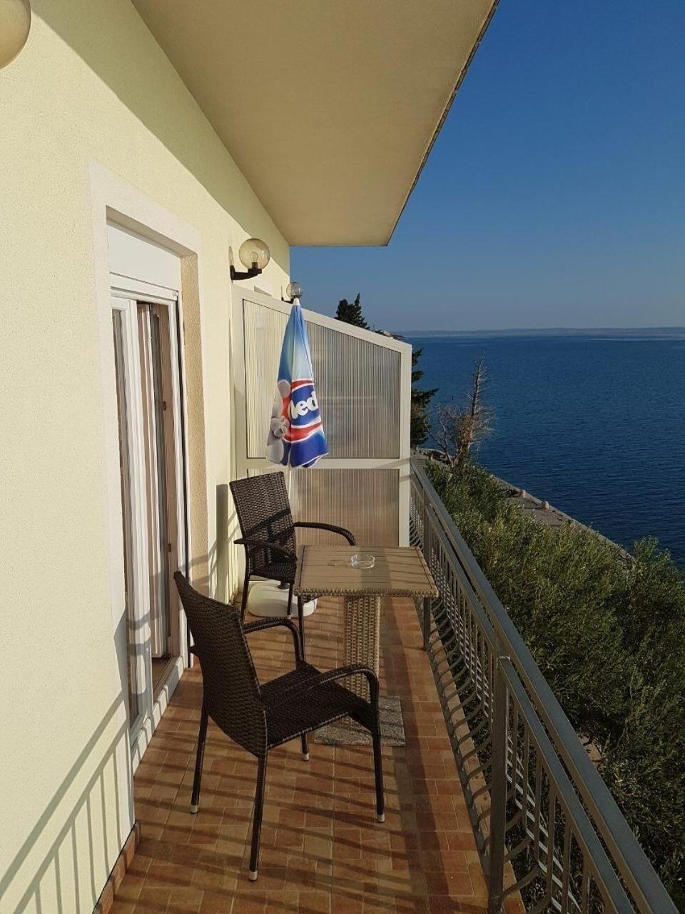 Apartments Domagoj - On The Beach Lukovo Šugarje Esterno foto