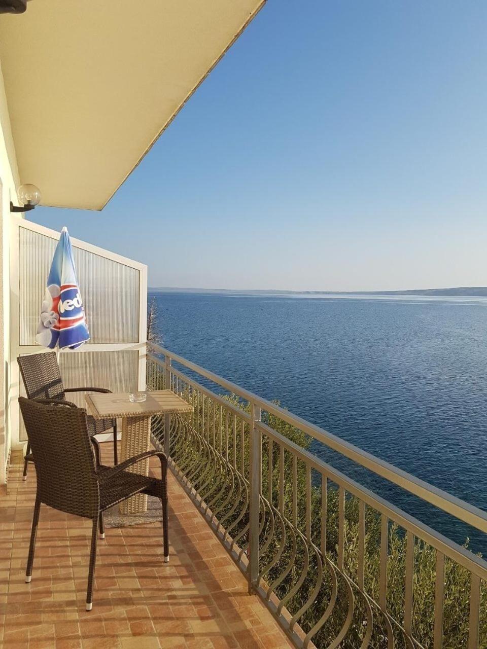 Apartments Domagoj - On The Beach Lukovo Šugarje Esterno foto